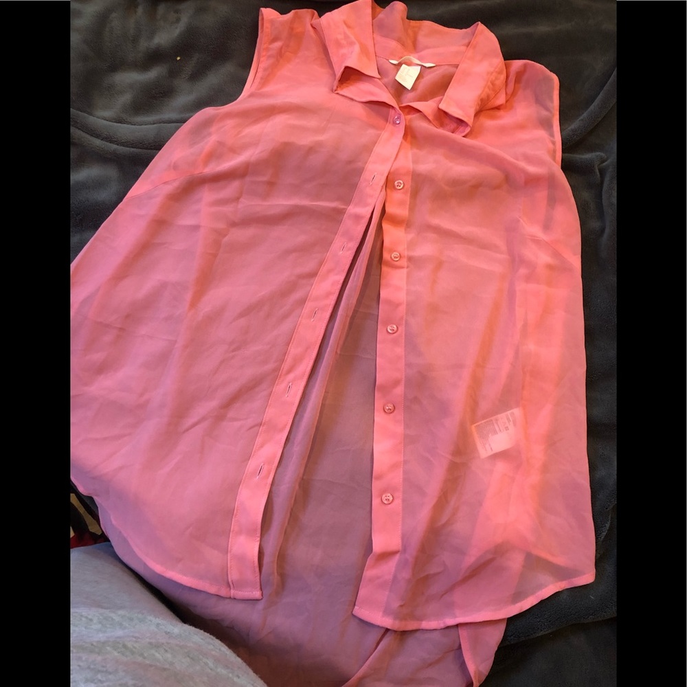Button down sleeveless H&M blouse